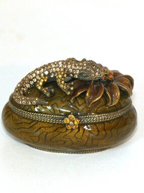 Vintage Trinket Box with Lizard Figure and Rhinestones on Top